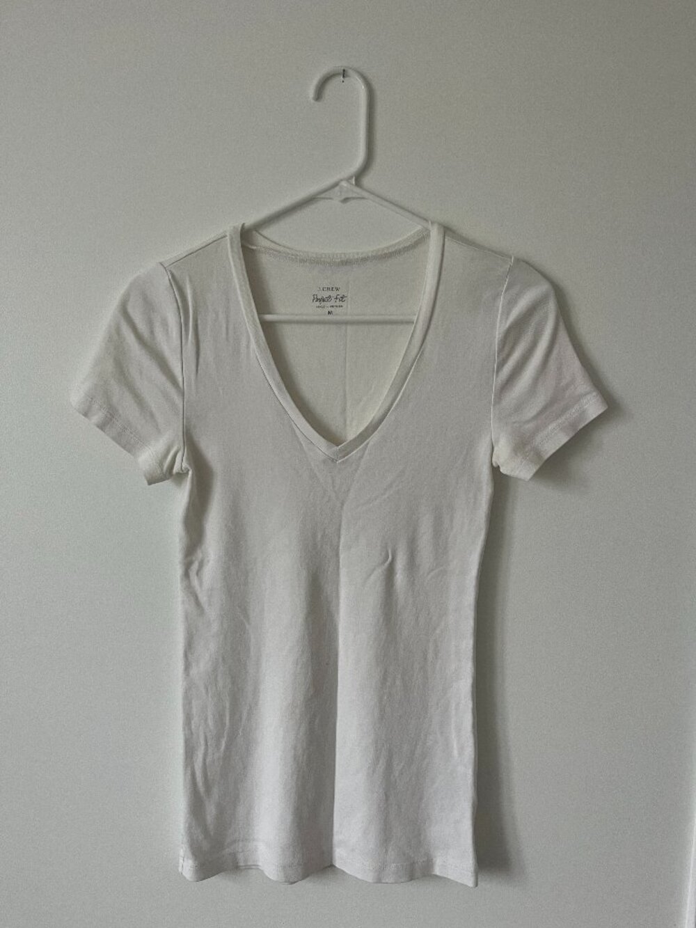 J. Crew V-Neck White Short Sleeve Tee Medium